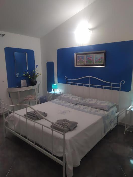 B&B RosaViola Teulada Exterior foto